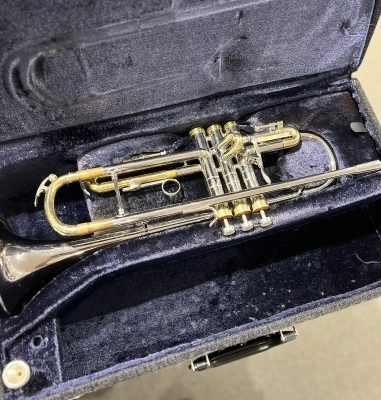 Conn - Constellation Bb Trumpet 4